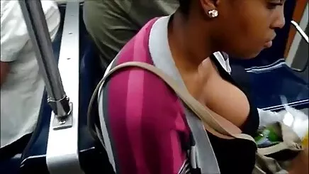 Da cô gái trêu chọc tôi trên camera phim sex mơi