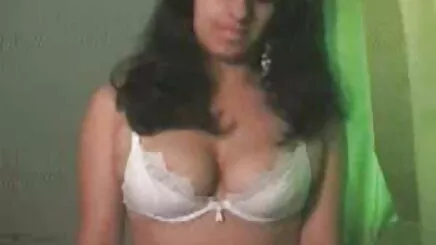 Cô muốn nó, vì vậy chồng tôi chuẩn bị nó. phim sex jav hd khong che