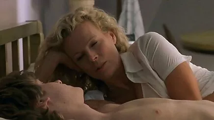 Đỏ Sparrow phim sex mơi VF (2018)