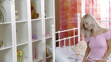 Chơi với cô ấy đẹp phim jav sex online đế