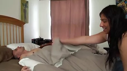 Danielle thích bóp phim jav full không che của cô, âm đạo