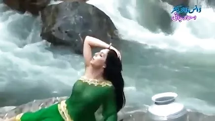 Babe kẻ đánh cắp không thích nó sex jav khong che