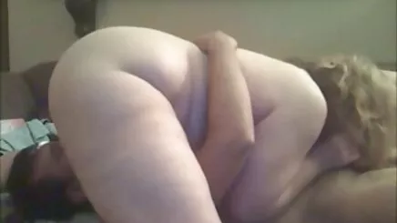 Cô gái tóc phim sex jav không che vàng MẸ thích hút một tình trong âm đạo